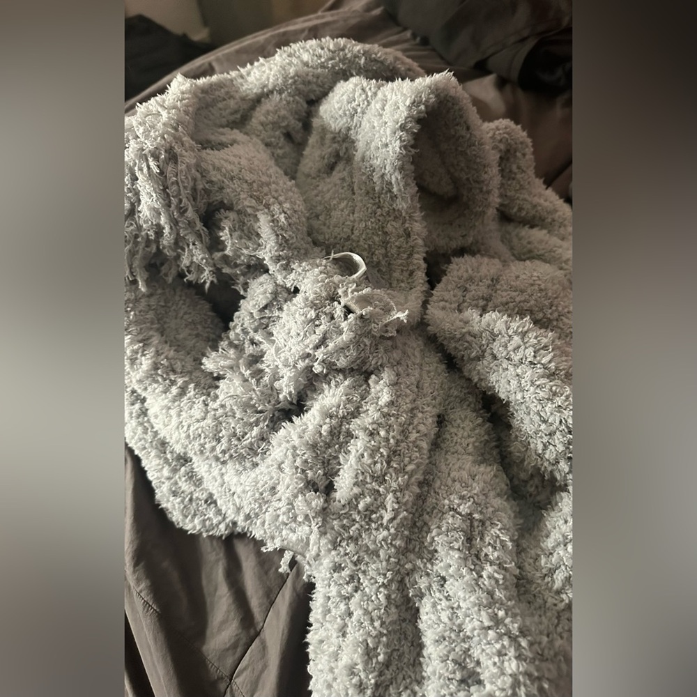 Barefoot dreams cozy chic cable scarf OS